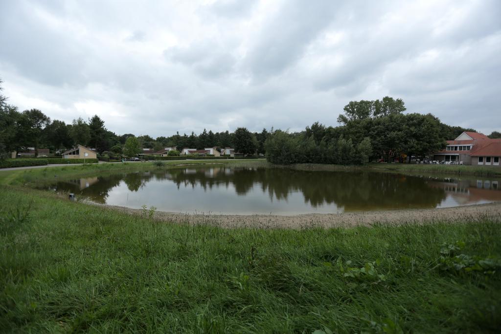 Landgoed De Lindenbergh Hotel ออมเมิน ภายนอก รูปภาพ